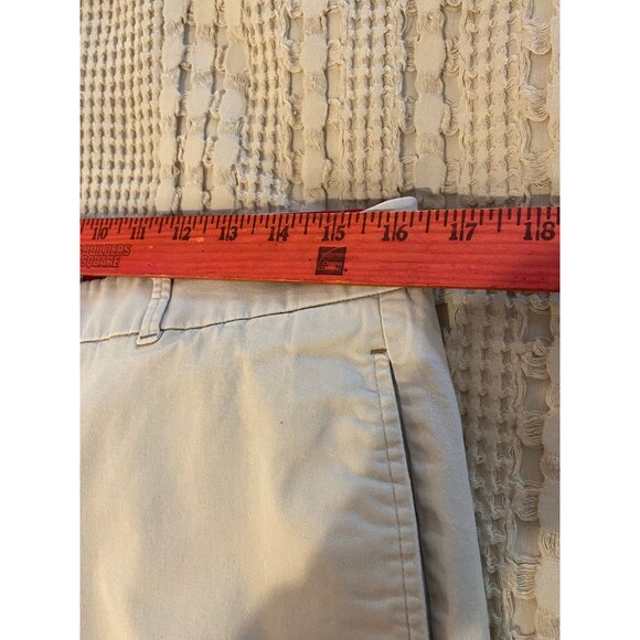 Dockers Womens Shorts Size 12 Khaki Neutral Comfortable Casual Match Everything! - Picture 7 of 11